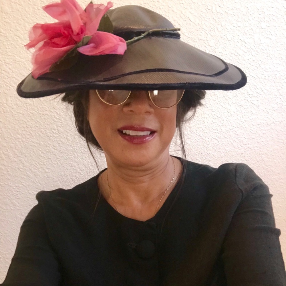 Elegant gorgeous wide rim hat.